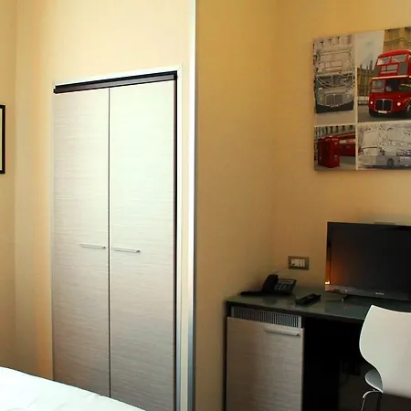 Aleksandr Bed & Breakfast Brindisi