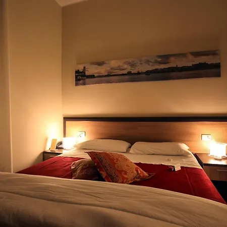 Aleksandr Bed & Breakfast