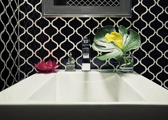 Oda ve Kahvaltı Aleksandr